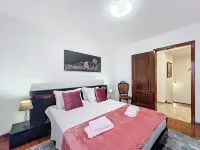 TOURIST VILLA in Ponta Delgada, São Miguel up to 8 pax w/ sea view