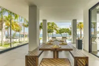 Villas at Coco de Playa - breakfast