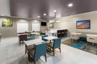 La Quinta Inn & Suites by Wyndham Boutte - Park Yeri