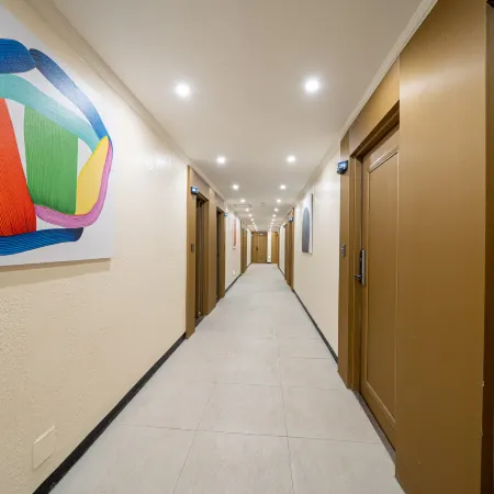 Siheung (Jeongwang-dong) C5 Hotel Отели рядом с достопримечательностью «Парк Сингиль»