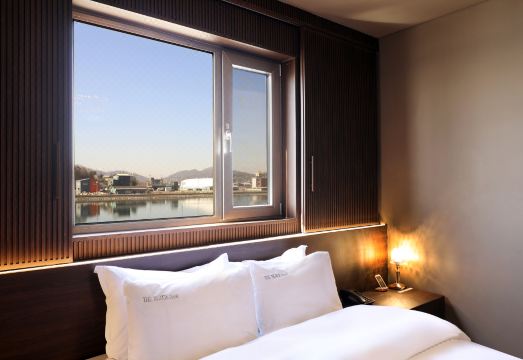 인천 호텔 더블랙