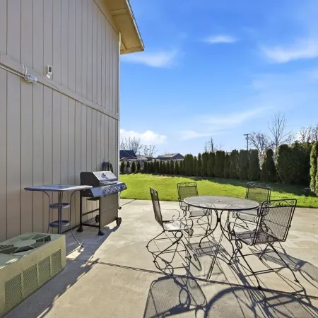 Central Location D in Cul de Sac, 2 Bedroom, 1 Bath-Sleeps 6, Pets Allowed