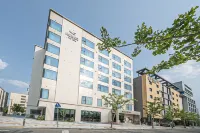 Hound Hotel Hyeoksindosi Branch - parcheggio