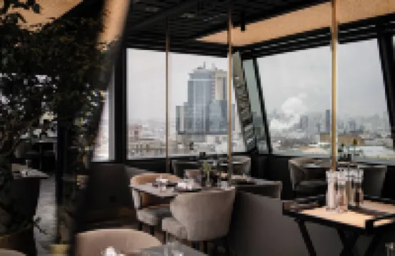 11 Mirrors Design Hotel