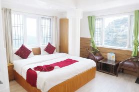 Premium Hotel A-P-S-A-R-A Grand Shimla