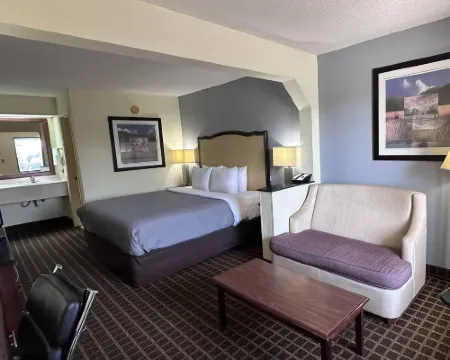 Quality Inn Byron - Warner Robins Hotels in Byron