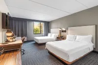 Courtyard Columbus