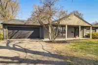 Overland Park Home Near Dtwn w/ Easy Hwy Access - Homestays