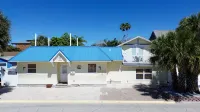 Sunny Palms - Private Pools