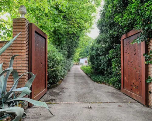 Villa Leproso Hotels in Benevento