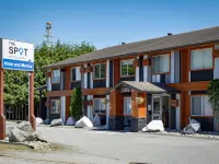 The Spot at Porpoise Bay Hotels in Sechelt