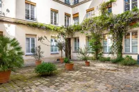 GuestReady - Superb Haven of Peace in Marais Hotels in Paris