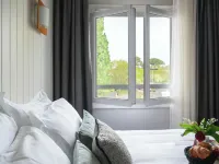 Logis Hôtel le Relais Hotels in Biscarrosse