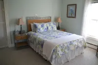 Walk To Downtown & Seaport! Hotels in 