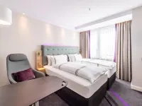 พรีเมียร์ อินน์ โคโลญจน์ ซิตี้ ซูด โรงแรมในโคโลญ