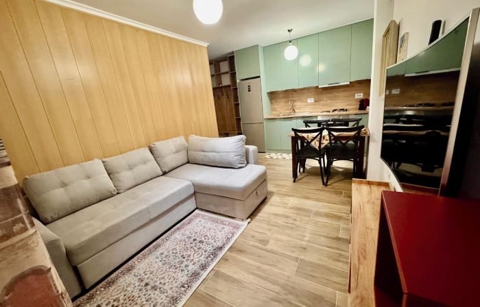 Aisha Apartment