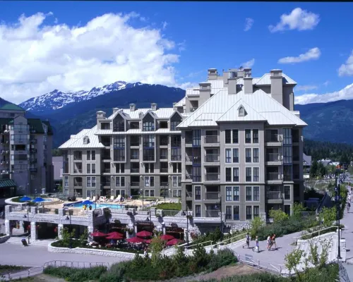 Pan Pacific Whistler Mountainside Hotels near Excelerator Chair