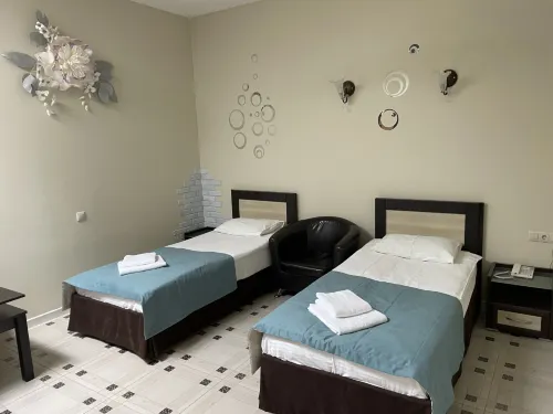 Chernaya Zhenchuzhina Mini Hotel - С парковкой