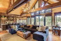 Hot Tub & Dock: Deschutes River All-season Retreat - Wifi