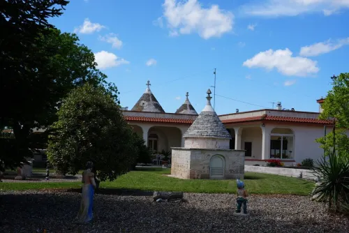 Historic villa with trulli in Valle D'itria surrounded by nature