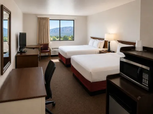 Days Inn by Wyndham Lake Point - breakfast