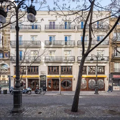 Mon Suites San Martin Отели рядом с достопримечательностью «Эль Мигуелете»