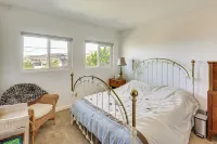 Walk to Moonstone Beach! PCH Getaway - 2-Star