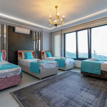 Poison Garden Suite & Spa