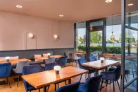 Waveboard Hotel & Boardinghouse - breakfast