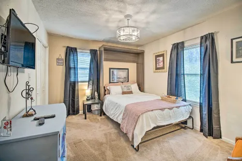 Sauna & Game Room: Lake House in Locust Grove! - Pools