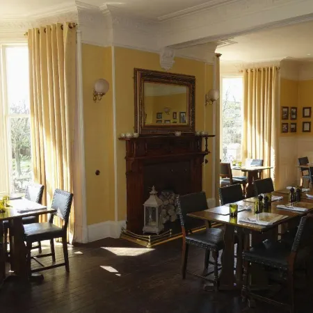 Kilmarnock Arms Hotel