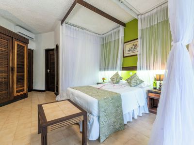 Safari Beach Hotel