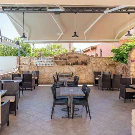 Erato Hotel