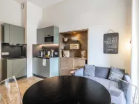 Modern Mezzanine Apt 2BR/4P - Place Garibaldi Hotels in Nice Port