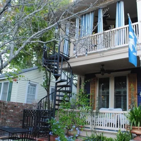 Stay Fairfield - Fairfield Place and Fairfield Manor Bed & Breakfast
