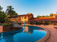 Marcopolo Suites Iguazu - ที่มีสระว่ายน้ำ