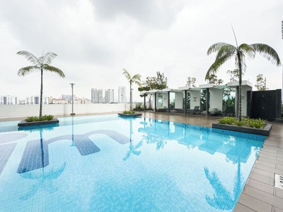 One Maxim Sentul by Airhost