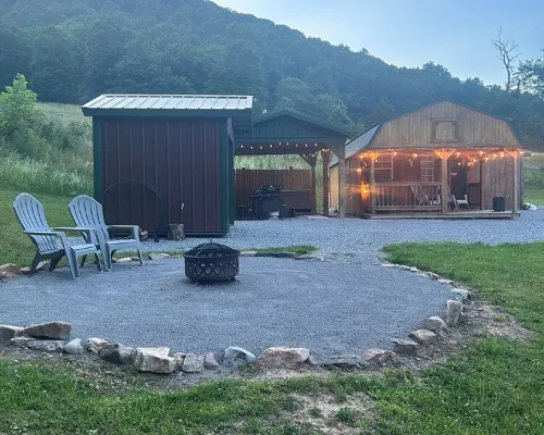Cozy Tiny Cabin with Hot Tub, 3 Minutes to Seneca Rocks Park Entrance Hotels in Pendleton County
