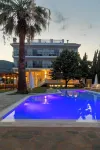 Blue Bay Hotel - Beach