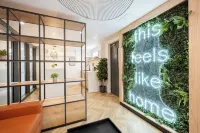 Student Only Curzon House - Condos