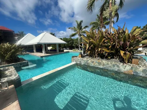 Corner Suite "Glass House on the Sea" Modern Luxury on Sapphire Beach - Boutique