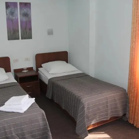 Kniikot Hotel
