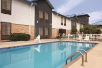 Country Inn & Suites by Radisson, Bryant (Little Rock), AR - Swimmingpools