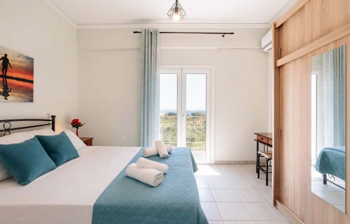 Serenity and Views - Beachside Escape
