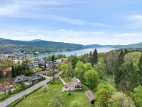Lakeside Apartment | Kitchen | Parking - Homestays