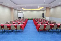 Parkside Mandarin Hotel Pekalongan - Parkplatz