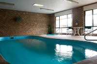 Horsham Mid City Court Motel - Pools