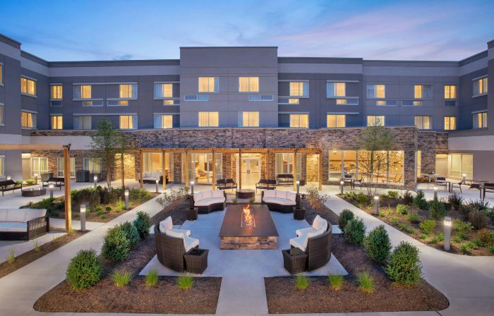 Courtyard Wayne Fairfield