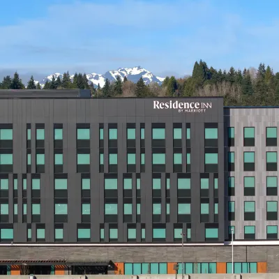 Residence Inn Seattle Northgate Station Sakya Monastery of Tibetan Buddhism周辺のホテル