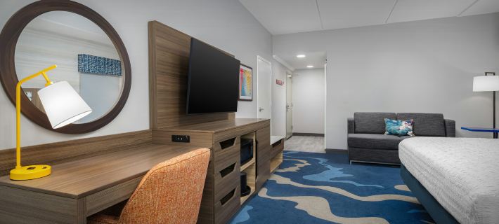 Hampton Inn and Suites by Hilton Naples South Отели в г. Коллиер